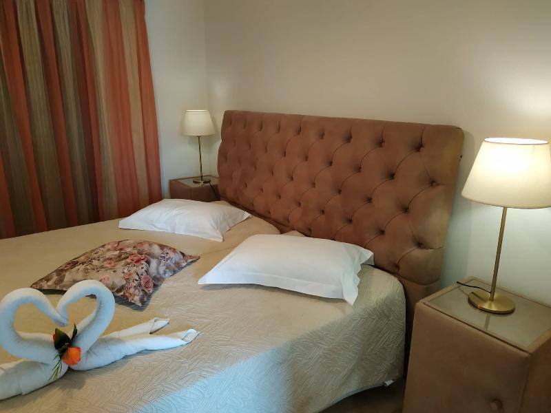 Eleni'S Garden & Castello Suites Alykanas  Exterior foto
